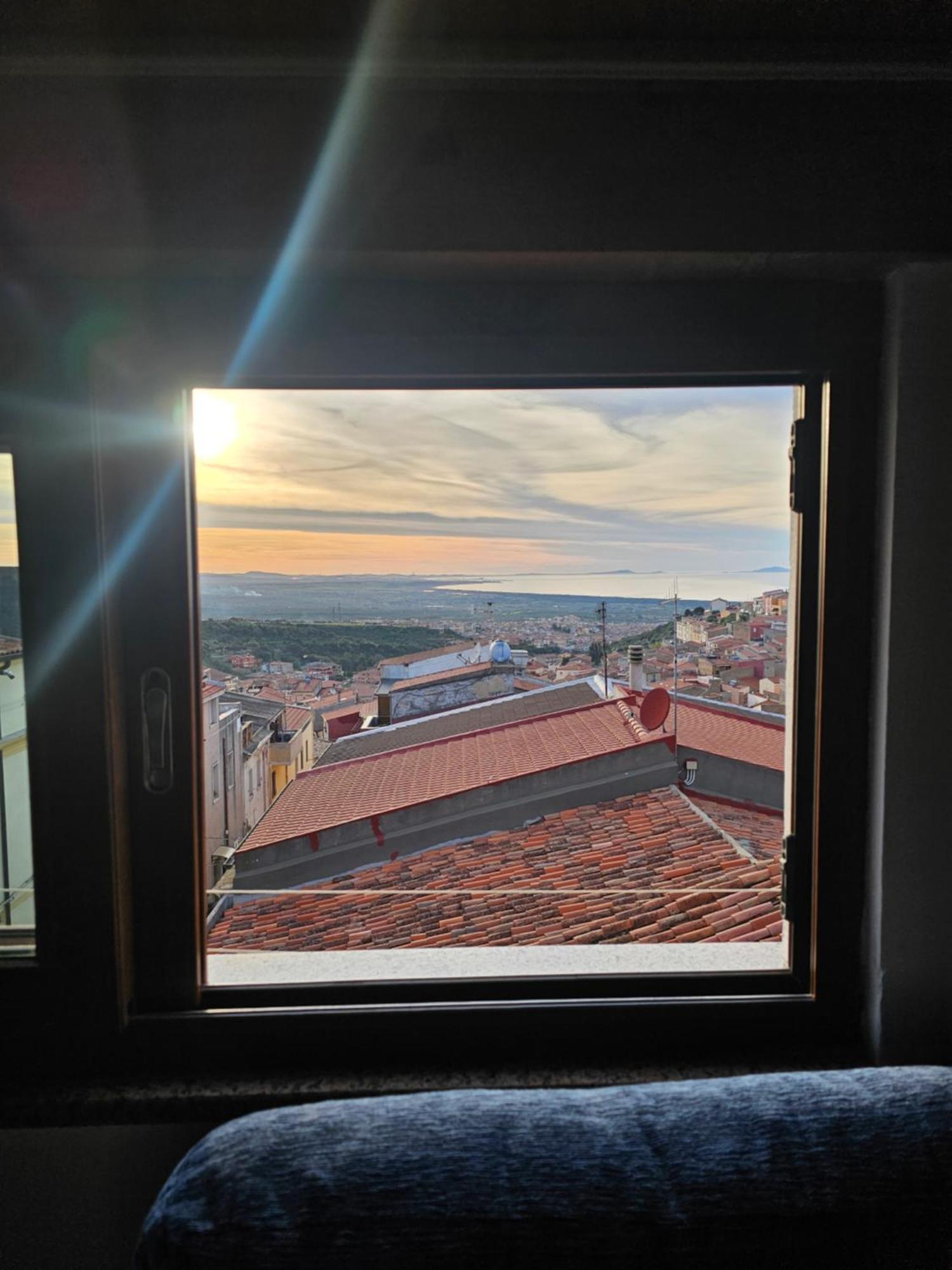 The Sun'S Kiss Vila Sennori Exterior foto